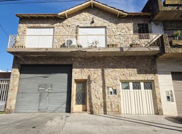 Casa · 110m² · 3 Ambientes · Casa 3 Amb Muy Luminosa en Billinghurst