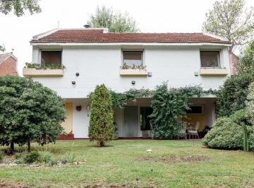 Casa · 135m² · 4 Ambientes · Casa en Venta en El Country Club Los Troncos