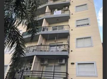 Departamento de 3 ambientes, Morón · Departamento 3 Ambientes, 2 Dorm., un Baño, Cochera.