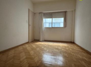 Departamento de 2 ambientes, Boedo · Departamento 2 Ambientes en Primer Piso C/ Cocina en Boedo