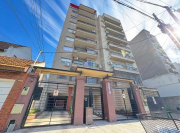 Departamento de 1 ambiente, Lanús · Monoambiente con Cochera Cubierta