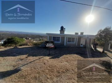 Casa · 114m² · 4 Ambientes · Se Vende Casa en Estancia Vieja de 3 Dorm.