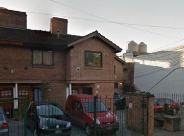 Casa · 65m² · 3 Ambientes · 1 Cochera · Duplex con 2 Dorm. y Cochera en Complejo Cerrado - San Miguel