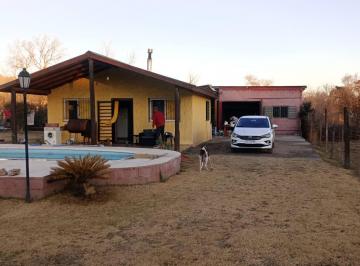 Casa · 91m² · 5 Ambientes · 2 Cocheras · Casa en Venta en Villa Giardino - Oportunidad
