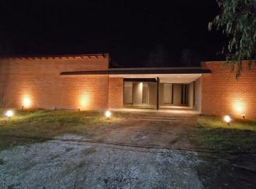 Casa · 114m² · 3 Ambientes · 2 Cocheras · Venta Casa en Santa Teresita