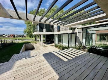 Casa · 200m² · 4 Ambientes · 2 Cocheras · Rumenco Joven Venta Casa de Cuatro Amb Frente a La Laguna