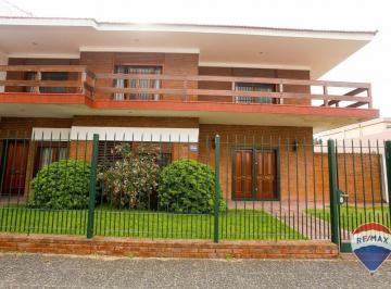 Casa · 396m² · 7 Ambientes · 2 Cocheras · Casa en Venta San Luis 900 Turdera Lomas de Zamora