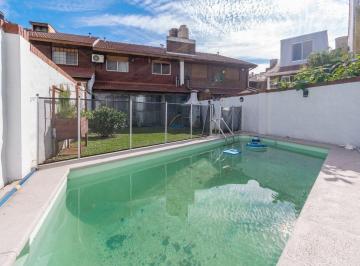 Casa · 160m² · 4 Ambientes · 2 Cocheras · Venta Casa 4 Ambientes Martelli Jardin con Piscina