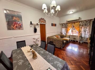 Casa · 185m² · 5 Ambientes · 1 Cochera · Casa 5 Amb Venta Villa Lugano Garaje Patio