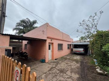 Casa · 120m² · 2 Ambientes · 2 Cocheras · Casa 2 Dorm Centro Santo Tome - Apta a Credito