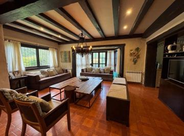 Casa · 550m² · 8 Ambientes · Venta / Casa / Bosque Peralta Ramos