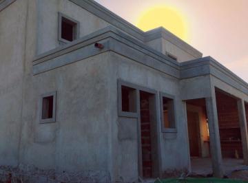 Casa · 520m² · 5 Ambientes · 3 Cocheras · Casa - San Pablo Chico