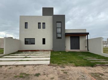 Casa de 5 ambientes, Córdoba · Venta Casa 3 Dorm. en Rincones de Manantiales. Zona Sur