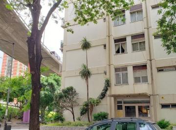 Departamento de 3 ambientes, Versalles · 3 Amb Amplios con Cochera Fija, Gran Coc Comed, Balcon Frente, Hermosas Vistas!