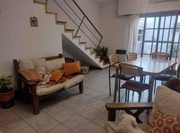 PH · 76m² · 3 Ambientes · 1 Cochera · Venta Floresta PH 3 Amb Ctraf Coch Apto Cred