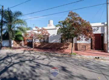 Casa · 170m² · 5 Ambientes · 2 Cocheras · Venta Casa 4 Dorm. Barrio Escobar Córdoba