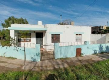 Casa · 63m² · 3 Ambientes · Venta Casa a Refaccionar Libertad - Merlo