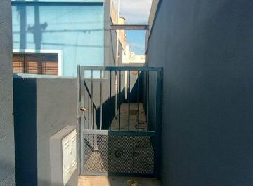 Casa · 130m² · 6 Ambientes · Remax Vende Casa Interna en Barrio San Martin