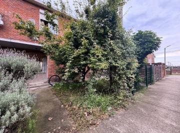 Casa · 32m² · 3 Ambientes · 1 Cochera · Venta por Traspaso de Vivienda Duplex en Pando