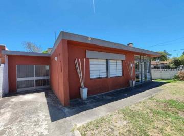 Casa · 167m² · 6 Ambientes · 2 Cocheras · Venta Casa en Salinas Sur 4 Dor Cerca de La Playa