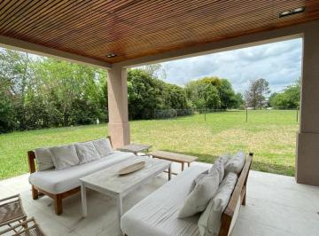 Casa · 290m² · 6 Ambientes · Alquiler Temporario Vacaciones de Invierno Pilar Los Alcanfores