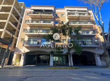 Departamento · 150m² · 4 Ambientes · 2 Cocheras · Venta Departamento 4 Amb. 3 Cocheras. 2 Bauleras. Edificio Topazio. Alsina 2900