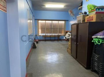Bodega-Galpón · 234m² · 4 Ambientes · Alquiler Galpon Lanus Oeste
