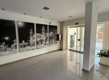 Departamento · 42m² · 2 Ambientes · Amplio Monoambiente en Venta Sobre Calle Feliciano
