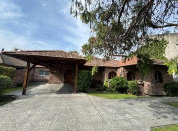 Casa · 326m² · 4 Ambientes · 4 Cocheras · Venta Excelente Casa en San Miguel