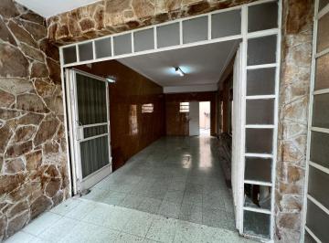 Casa · 260m² · 7 Ambientes · 2 Cocheras · Casa en Venta Abasto
