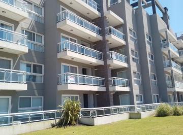 Departamento · 63m² · 2 Ambientes · 1 Cochera · Departamento 2 Ambientes a 100 m del Mar - Edificio Amaneceres