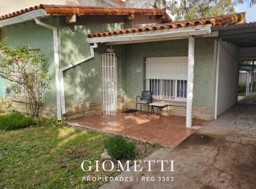 Casa · 270m² · 3 Ambientes · 1 Cochera · Casa en Alfar