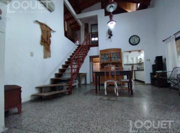 Casa · 141m² · 5 Ambientes · Casa en Santo Tome, Barrio Adelina