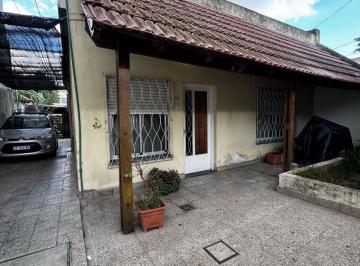 LEN-LEN-23_2 · 2 Casas de 3 Ambientes S/lote de 10x30 m.