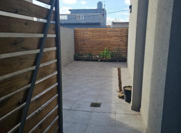 Departamento de 4 ambientes, Morón · Departamento Tipo Casa de 4 Ambientes en Alquiler