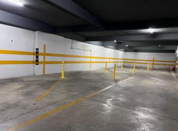 Garage , Rosario · Cochera Amplia Zona Río