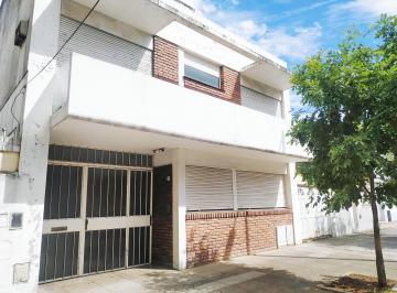 Casa de 6 ambientes, Villa Luro · Casa S/lote 8.66 X 31.10. Cuenta de 2 Viviendas con Todas Sus Comodidades C/u.