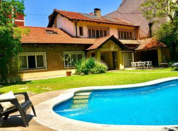 Casa · 350m² · 5 Dormitorios · 2 Cocheras · Casa en Olivos