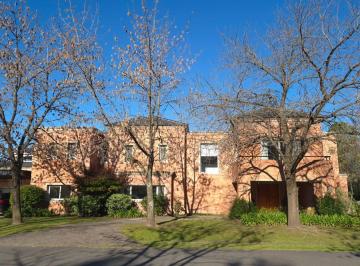 Casa de 9 ambientes, Pilar · Casa en Venta Al Golf Mayling + 4 Dorm + Playroom + Dep de Servicio + Lavadero + Apto Credito + Quincho/gym