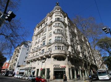 Departamento · 148m² · 5 Ambientes · Alquiler Dpto 5 Amb. C/ Dependencia - Plaza Roma