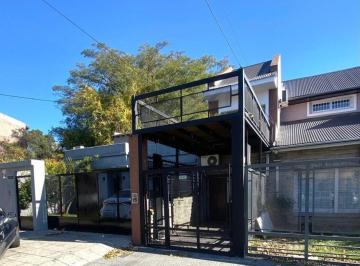 Casa · 80m² · 3 Ambientes · 1 Cochera · Casa Dúplex en Venta en Banfield, Lomas de Zamora, G. B. a. Zona Sur