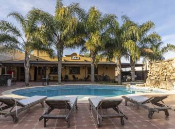 Casa · 172m² · 5 Ambientes · 2 Cocheras · Casa en Venta, 4 Dorm., en Barrio La Florida, Zarate