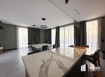 Casa · 265m² · 6 Ambientes · 2 Cocheras · Venta Casa 4 Dorm. Kentucky Club de Campo Funes Santa Fe
