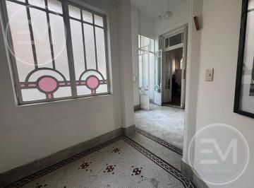Departamento · 102m² · 4 Ambientes · Venta Departamento 4 Amb. Excelente Balvanera