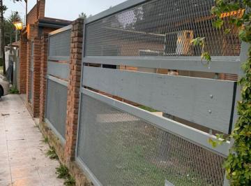 Casa · 157m² · 4 Ambientes · 1 Cochera · Casa en Venta en City Bell