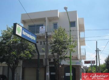 Departamento de 1 ambiente, Campana · Departamento en Alquiler en Campana Monoambiente Centro