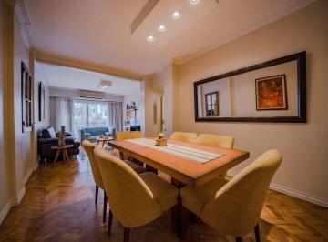 Departamento · 117m² · 4 Ambientes · Piso de Categoría en Santa Fe y Callao