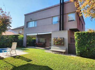 Casa de 6 ambientes, Tigre · Bo. Cerrado "El Abra" Excelente Edificacion. 715 m². 4 Dorm. y Pileta.