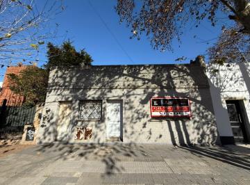 Casa · 100m² · 4 Ambientes · Gran Oportunidad Inversor: 2 Departamentos en Block (Frente Pasillo) en Banfield Oeste