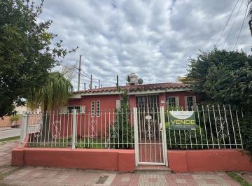 Foto · Casa 2 Dorm.